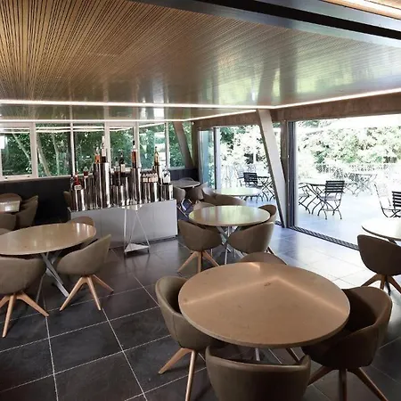 Le Moulin Babet Hotel *